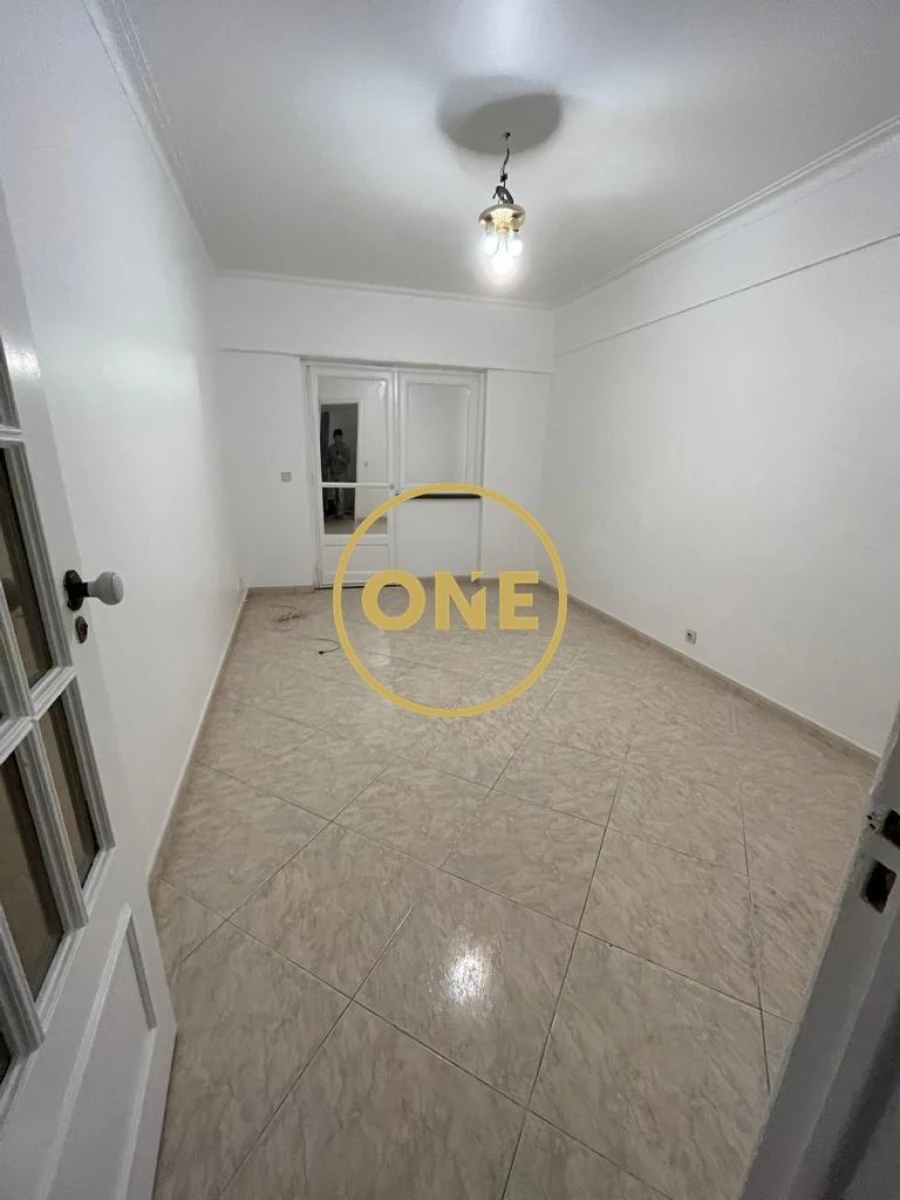 Apartamento T2 para Venda em São Domingos de Rana Foto 3