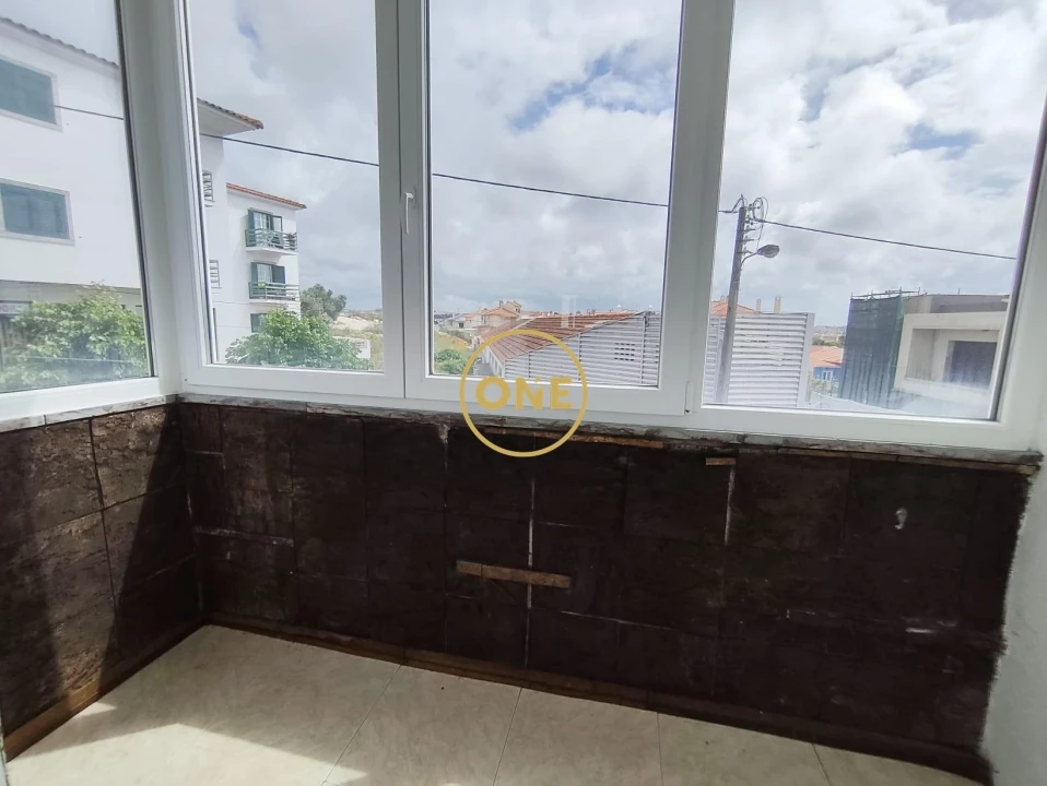 Apartamento T2 para Venda em São Domingos de Rana Foto 17