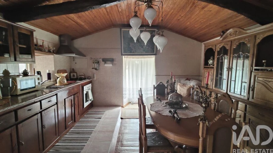 Moradia T4 para Venda em Alvares Foto 1