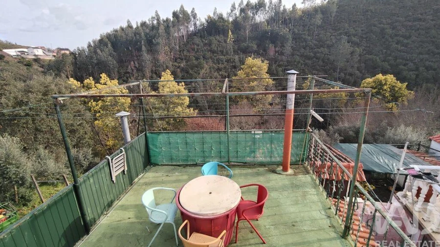 Moradia T4 para Venda em Alvares Foto 26