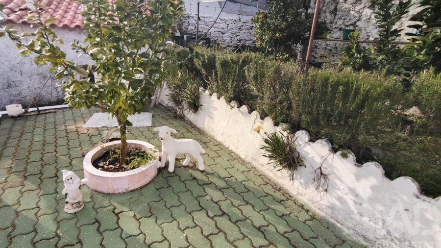 Moradia T4 para Venda em Alvares Foto 23