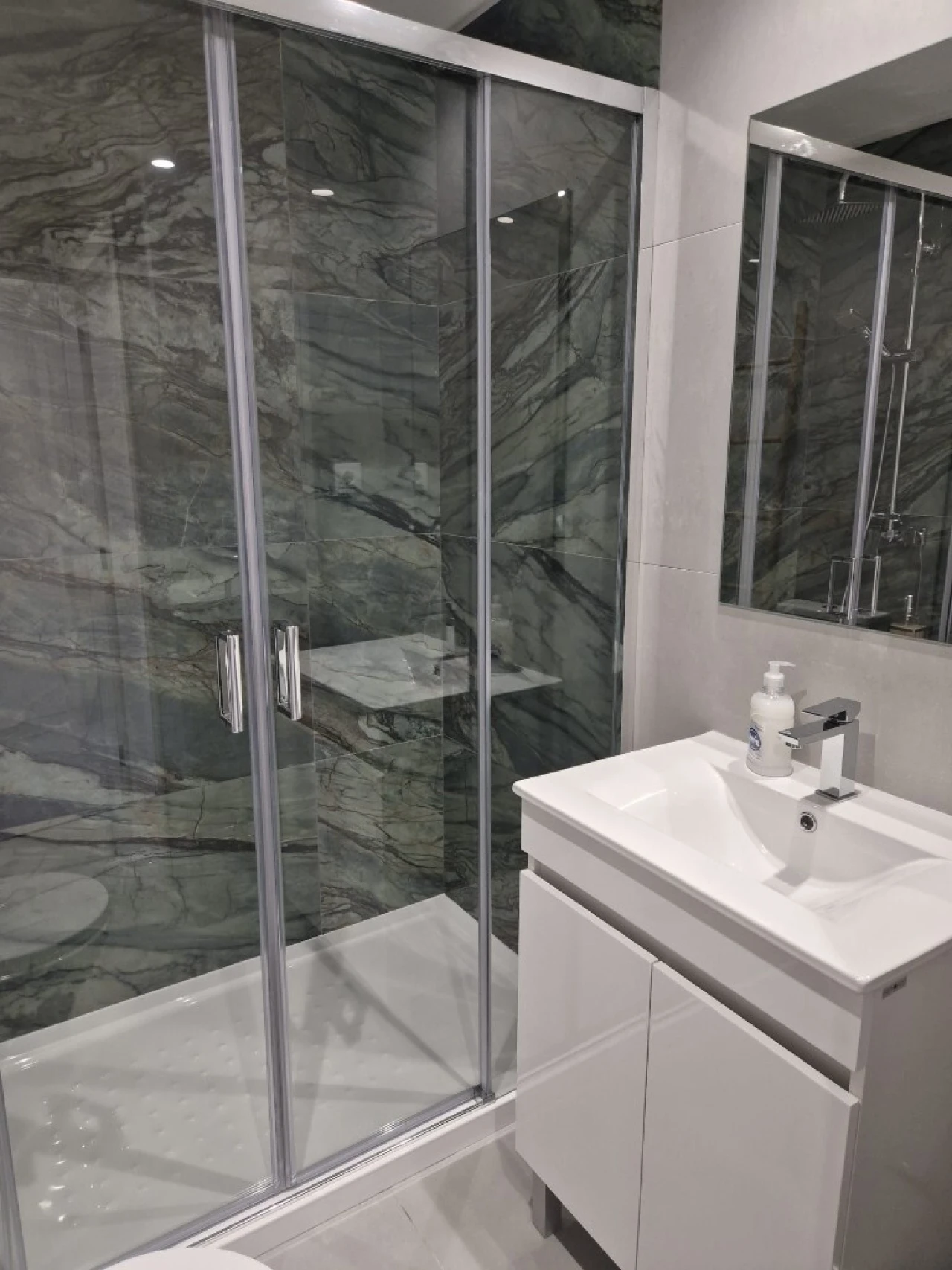 Moradia T4 para Arrendamento férias em Oliveira, São Paio e São Sebastião Foto 17