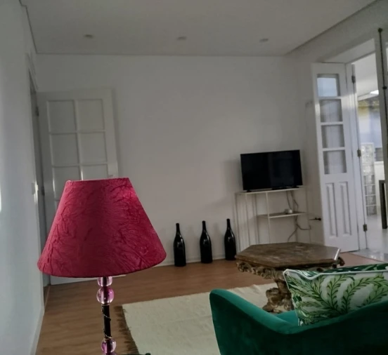 Moradia T4 para Arrendamento férias em Oliveira, São Paio e São Sebastião Foto 3