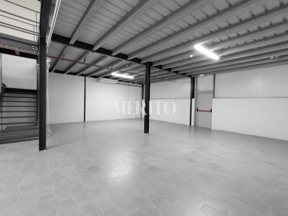 Armazém para Arrendamento em Areias de Vilar e Encourados Foto 5