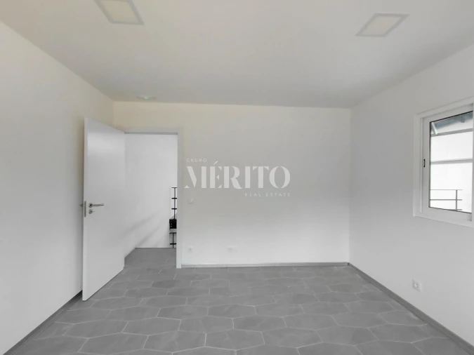 Armazém para Arrendamento em Areias de Vilar e Encourados Foto 16