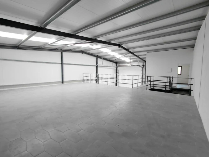 Armazém para Arrendamento em Areias de Vilar e Encourados Foto 12