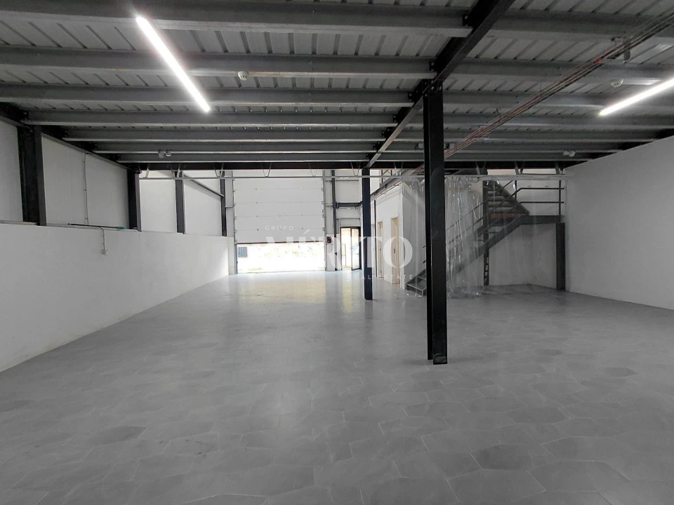 Armazém para Arrendamento em Areias de Vilar e Encourados Foto 4