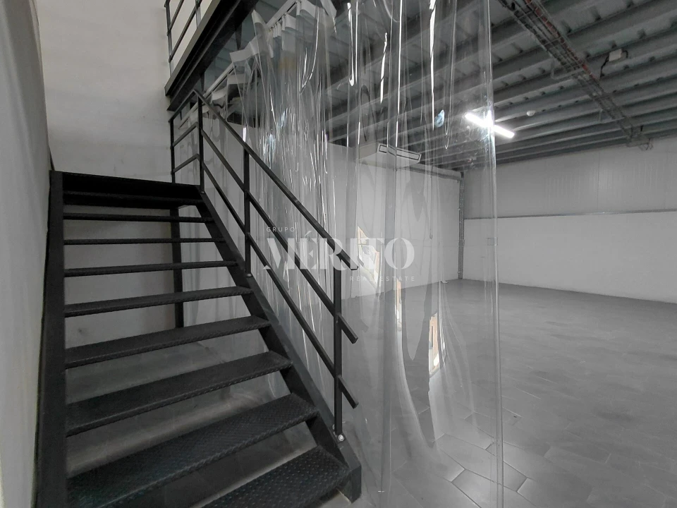 Armazém para Arrendamento em Areias de Vilar e Encourados Foto 9