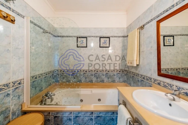 Apartamento T2 para Venda em Agualva e Mira-Sintra Foto 23