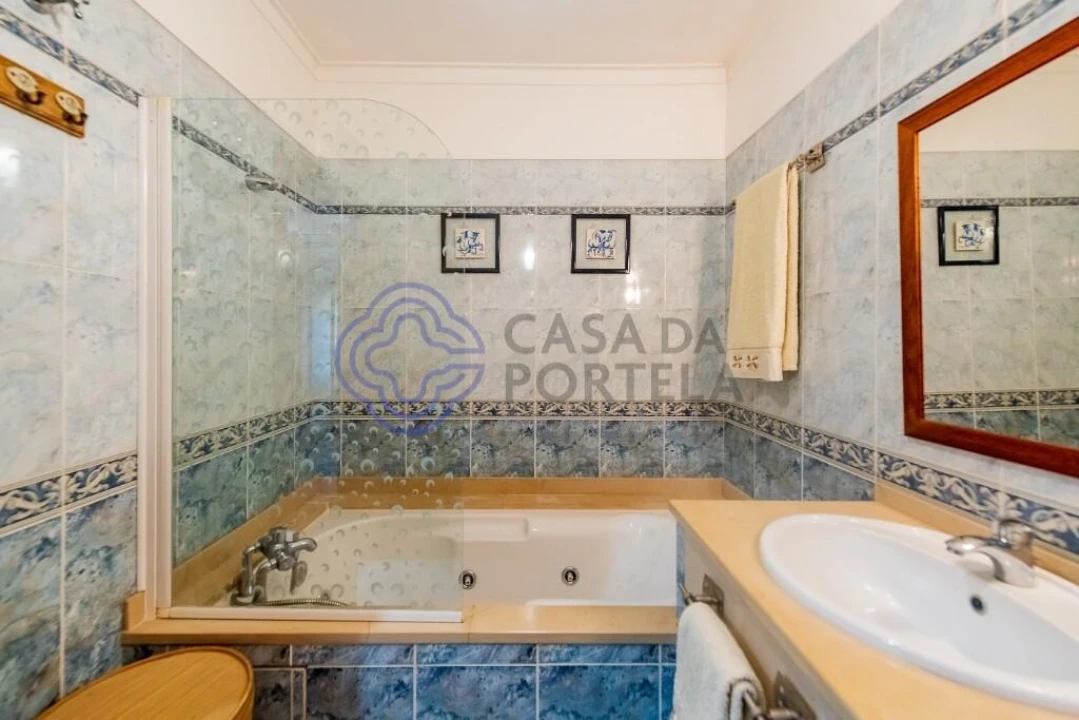 Apartamento T2 para Venda em Agualva e Mira-Sintra Foto 23