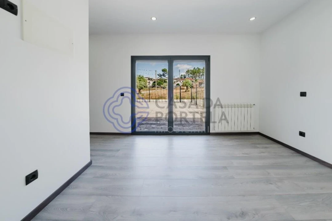 Moradia T3 para Venda em Bidoeira de Cima Foto 48