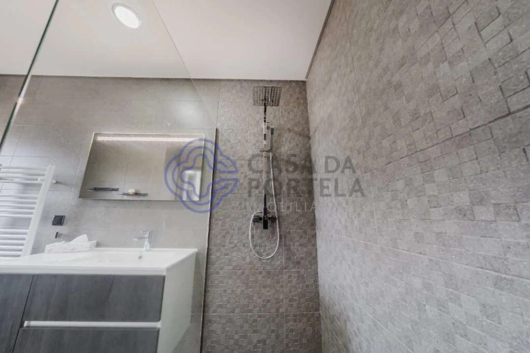 Moradia T3 para Venda em Bidoeira de Cima Foto 44