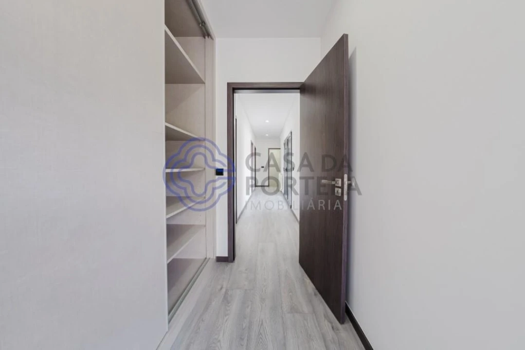 Moradia T3 para Venda em Bidoeira de Cima Foto 49