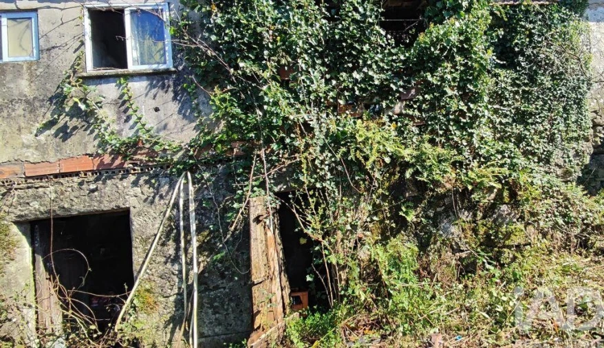 Moradia T2 para Venda em Loivo Foto 4