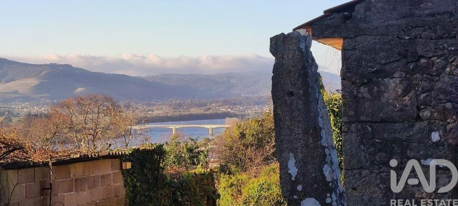 Moradia T2 para Venda em Loivo Foto 1