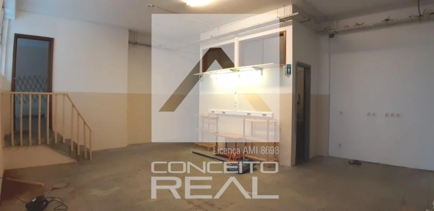 Loja para Arrendamento em Paranhos Foto 10