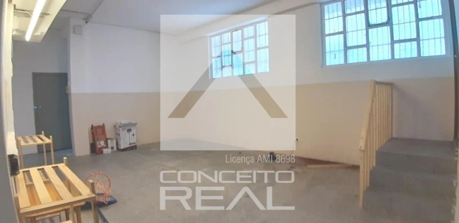 Loja para Arrendamento em Paranhos Foto 16