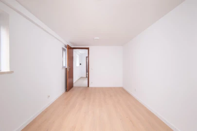 Moradia T4 para Venda em São Martinho do Bispo e Ribeira de Frades