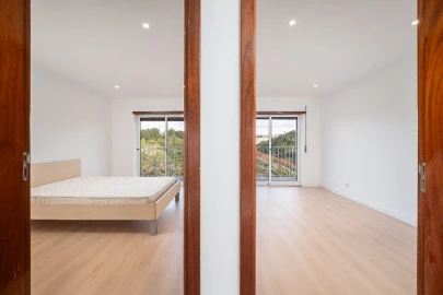 Moradia T4 para Venda em São Martinho do Bispo e Ribeira de Frades