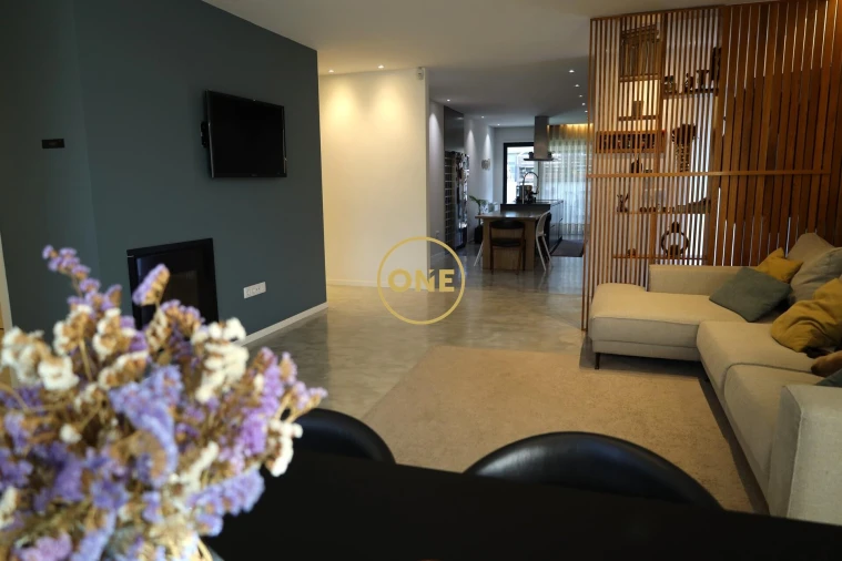 Moradia T3 para Venda em Louro Foto 11