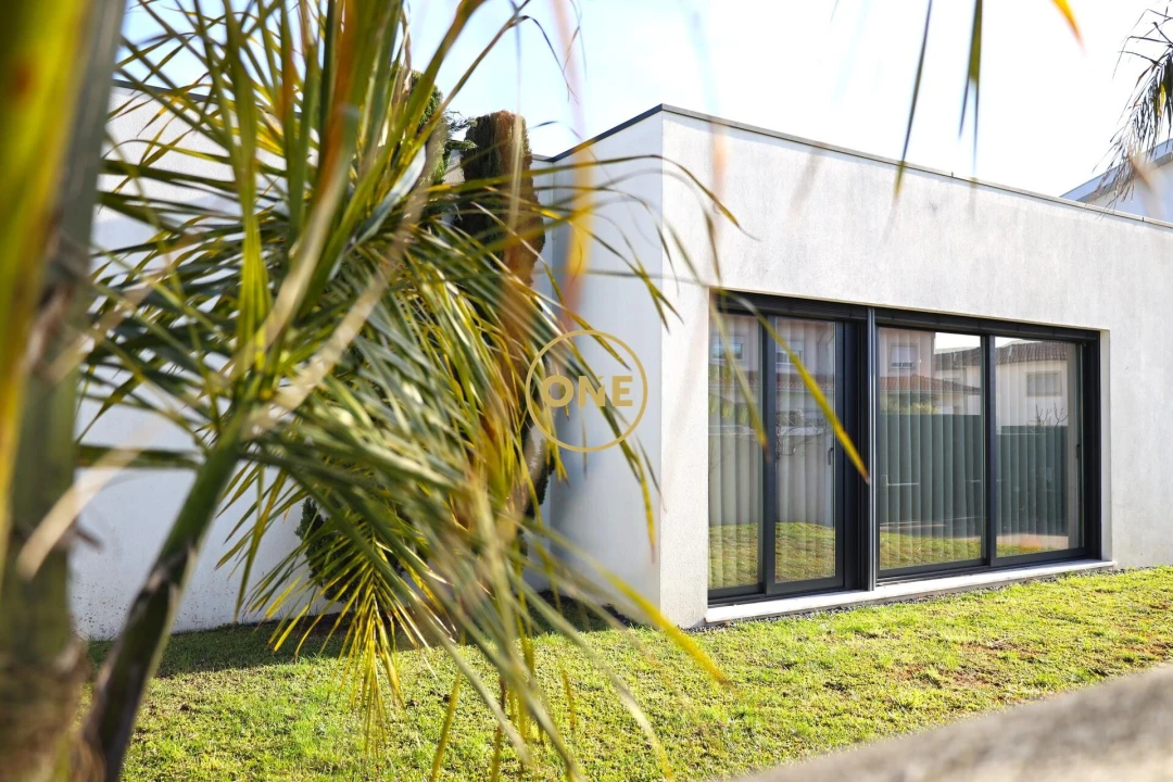 Moradia T3 para Venda em Louro Foto 1