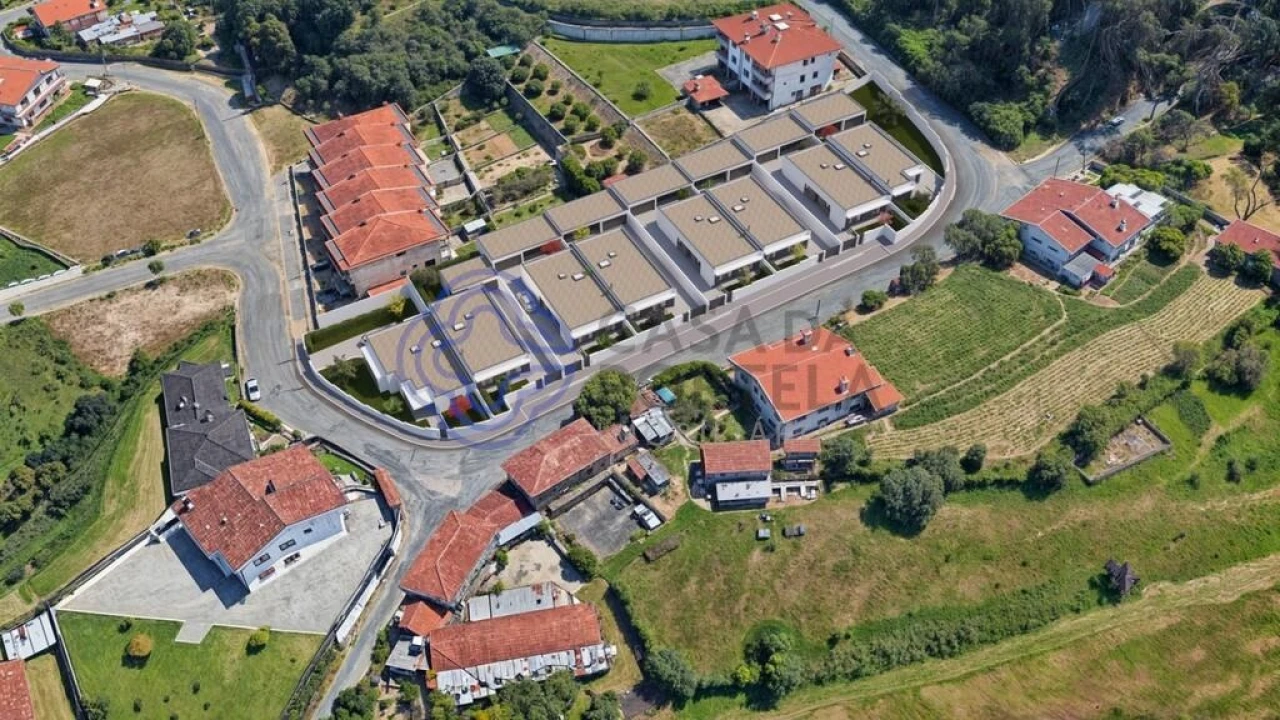 Moradia T3 para Venda em Santa Maria da Feira, Travanca, Sanfins e Espargo Foto 48