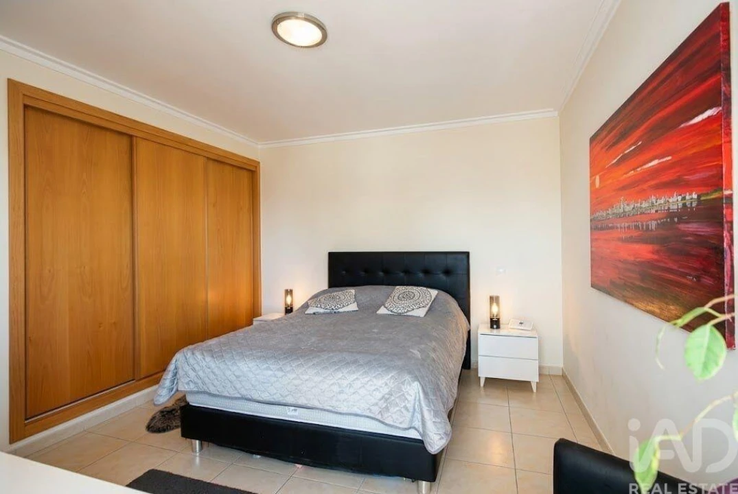 Apartamento T2 para Venda em Quarteira Foto 15