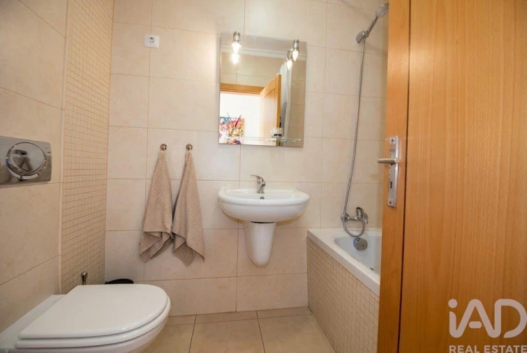 Apartamento T2 para Venda em Quarteira Foto 23