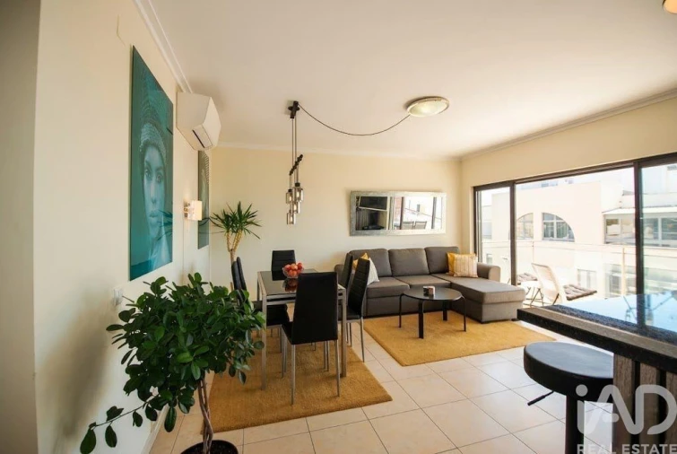 Apartamento T2 para Venda em Quarteira Foto 3