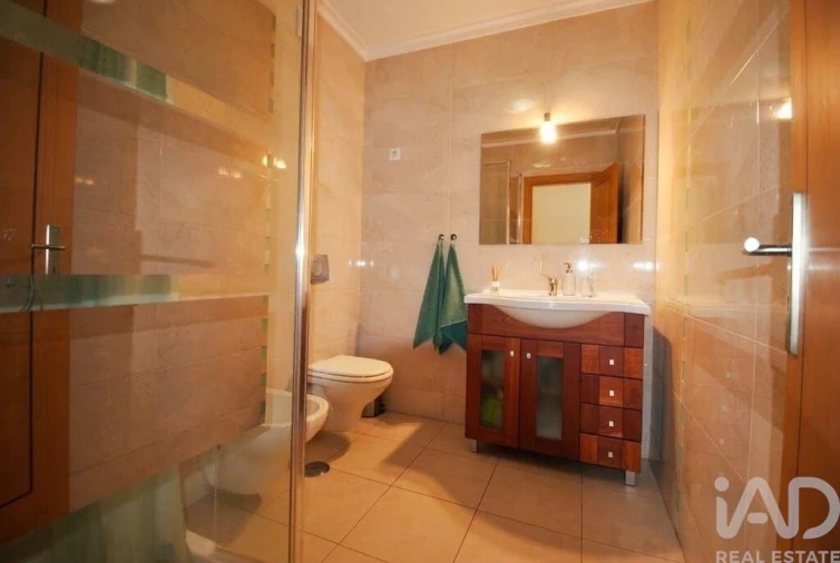 Apartamento T2 para Venda em Quarteira Foto 22