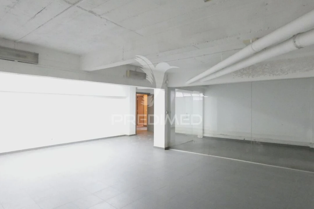 Garagem para Venda em Queluz e Belas Foto 9