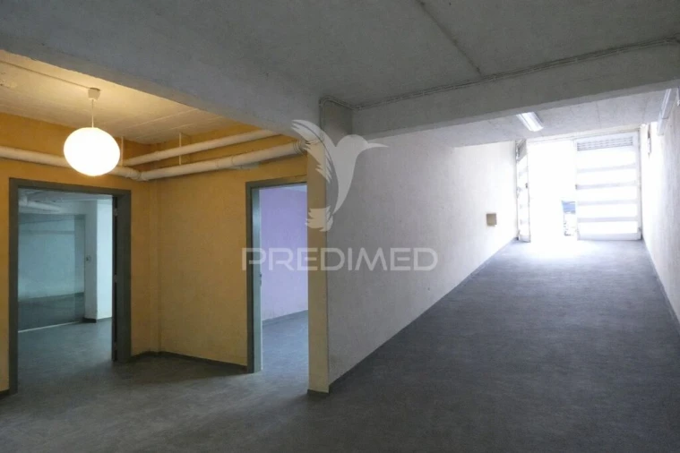 Garagem para Venda em Queluz e Belas Foto 4