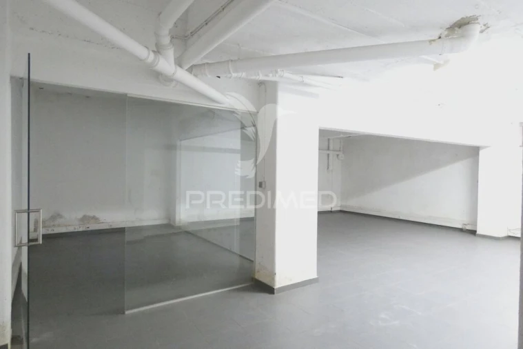 Garagem para Venda em Queluz e Belas Foto 10