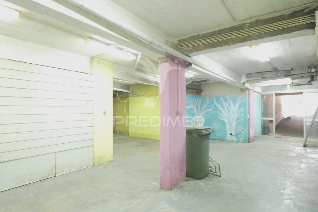 Garagem para Venda em Queluz e Belas Foto 18