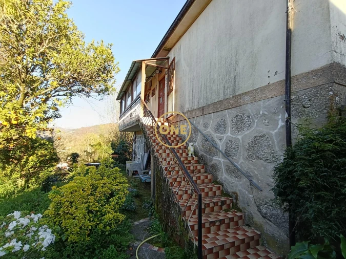 Moradia T2 para Venda em Moimenta Foto 5