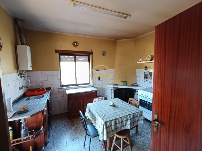 Moradia T2 para Venda em Moimenta Foto 6