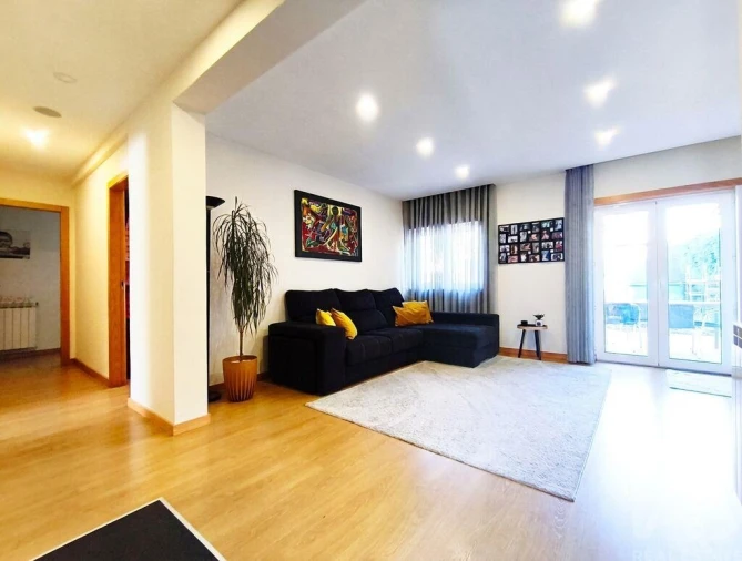 Apartamento T3 para Venda em Mazarefes e Vila Fria Foto 17