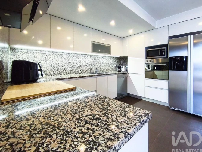 Apartamento T3 para Venda em Mazarefes e Vila Fria Foto 7