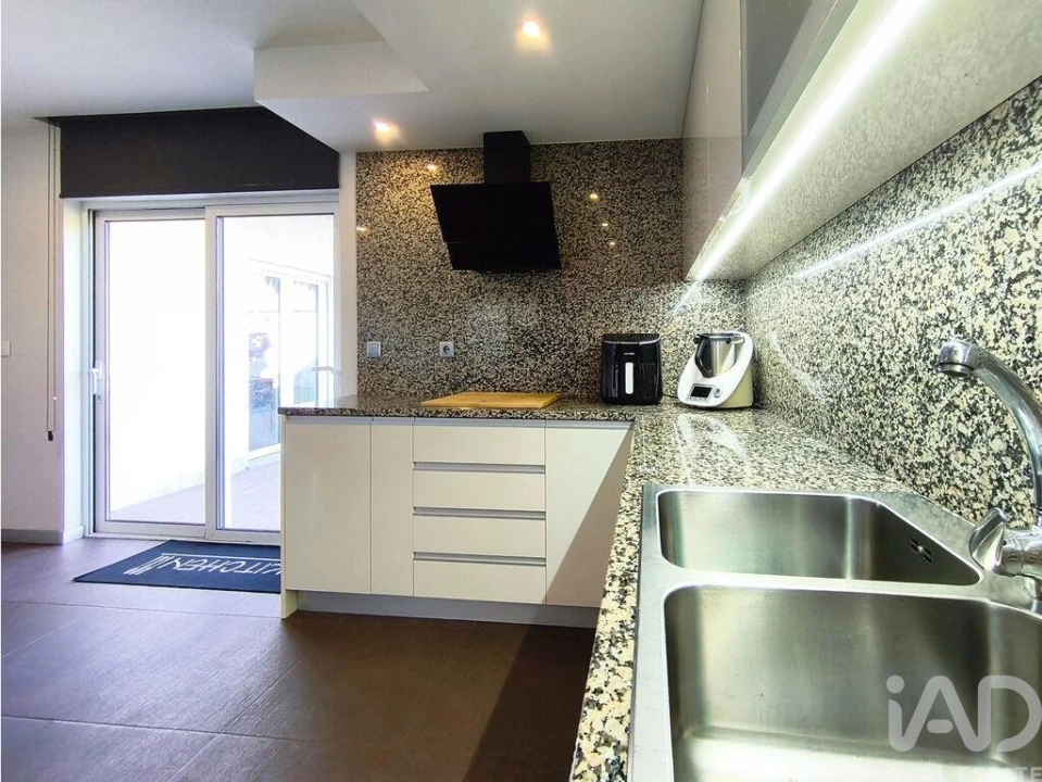 Apartamento T3 para Venda em Mazarefes e Vila Fria Foto 9