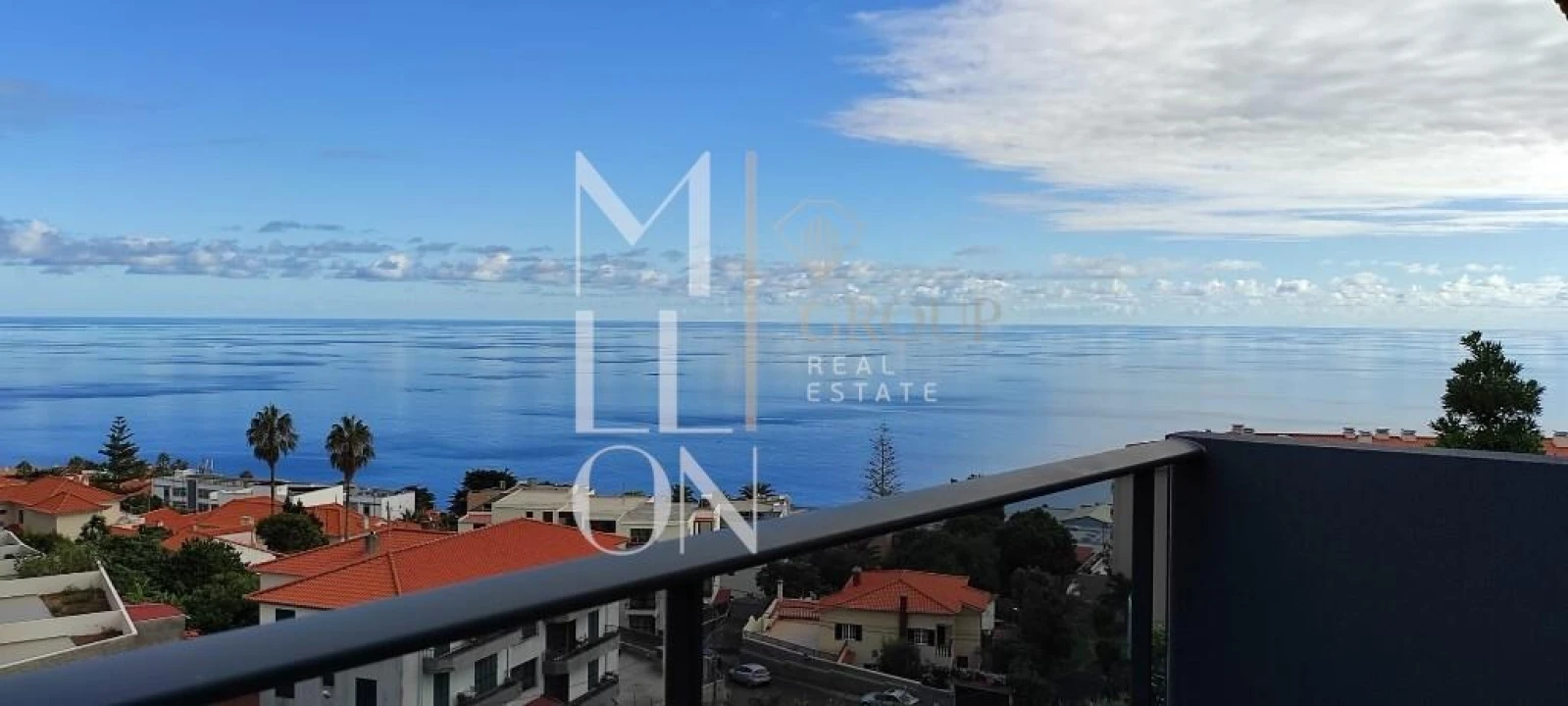 Apartamento T2 para Venda em Caniço Foto 2