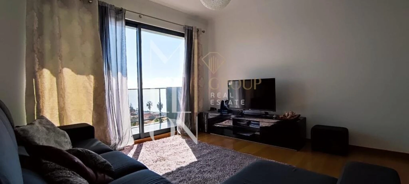Apartamento T2 para Venda em Caniço Foto 1