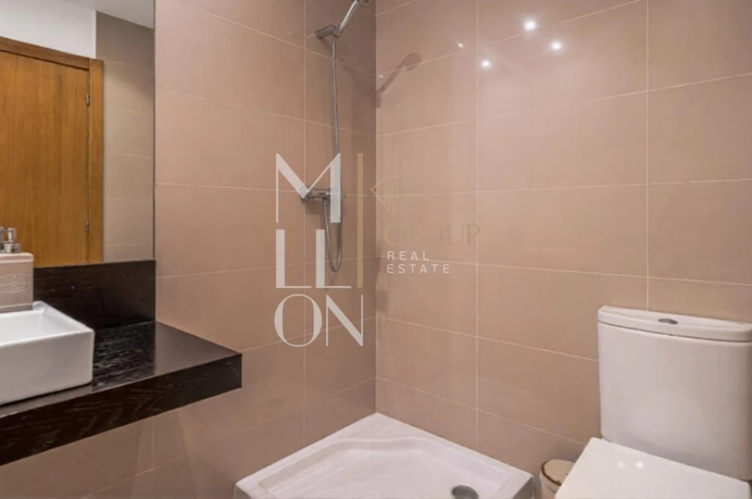 Apartamento T2 para Venda em Caniço Foto 8