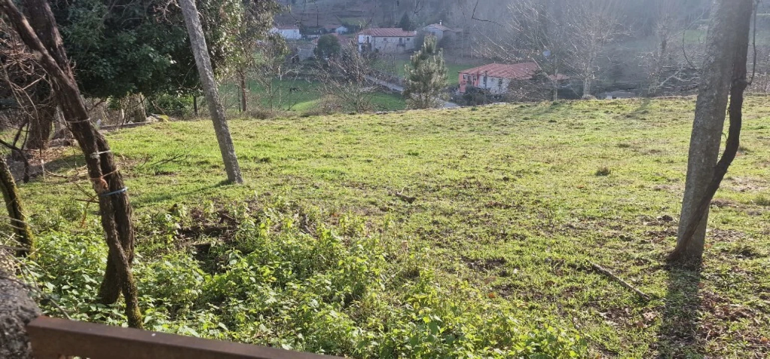 Terreno para Venda em Mosteiro Foto 6