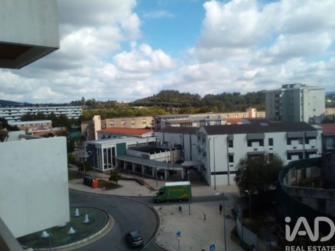 Apartamento T4 para Arrendamento em Vila Nova de Famalicão e Calendário Foto 9