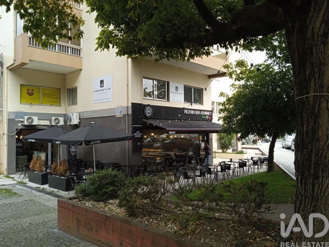 Apartamento T4 para Arrendamento em Vila Nova de Famalicão e Calendário Foto 5