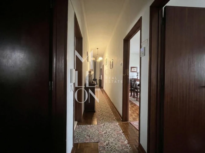 Moradia T5 para Venda em Almeirim Foto 11