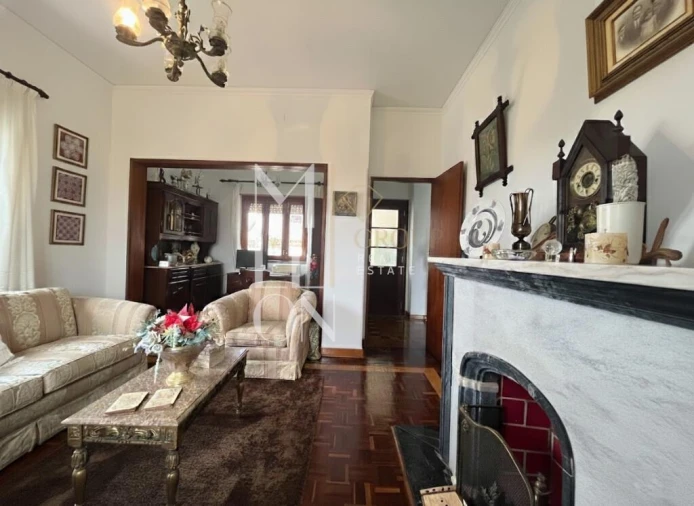 Moradia T5 para Venda em Almeirim Foto 4