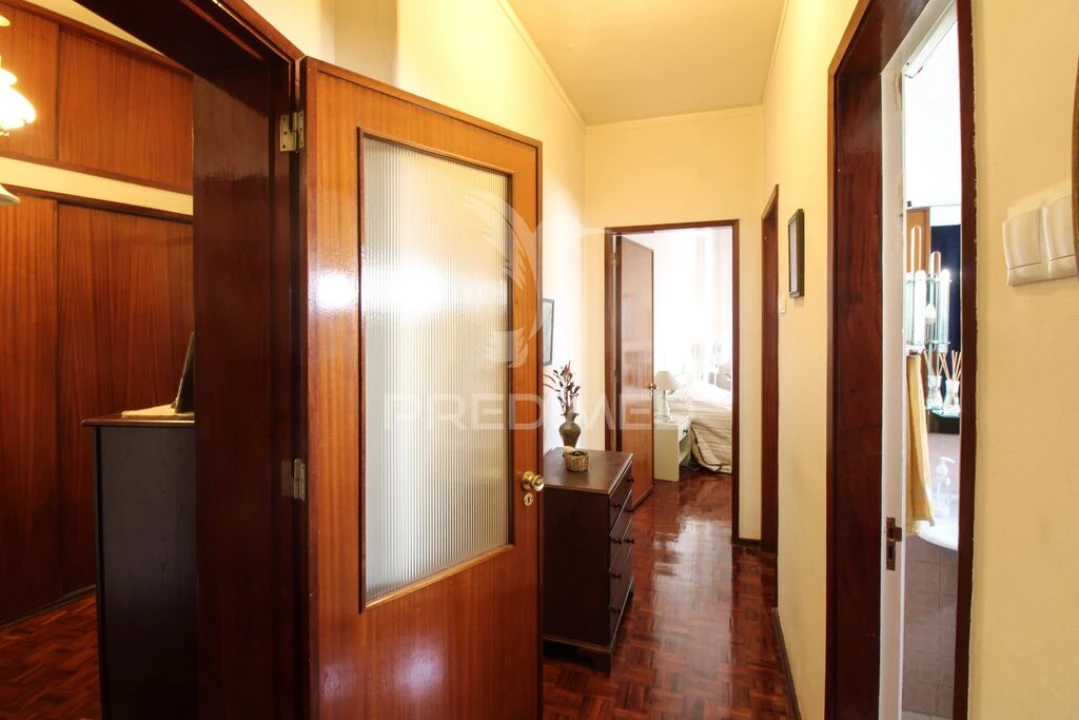 Apartamento T4 para Venda em Faro (Sé e São Pedro) Foto 10