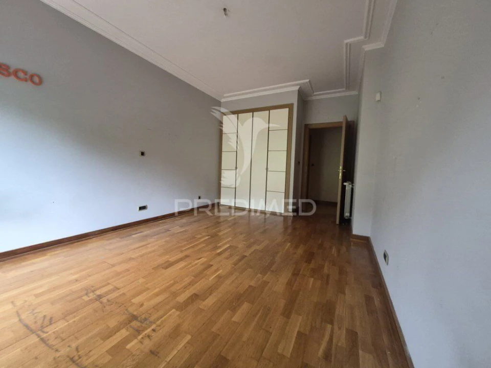Apartamento T2 para Venda em Vila Franca de Xira Foto 8
