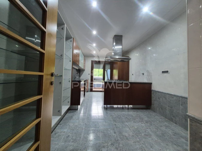 Apartamento T2 para Venda em Vila Franca de Xira Foto 5